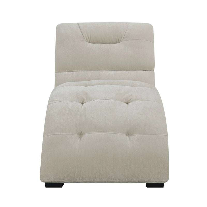 Dominick Chaise in Amigo