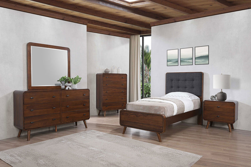 Robyn Bedroom Set