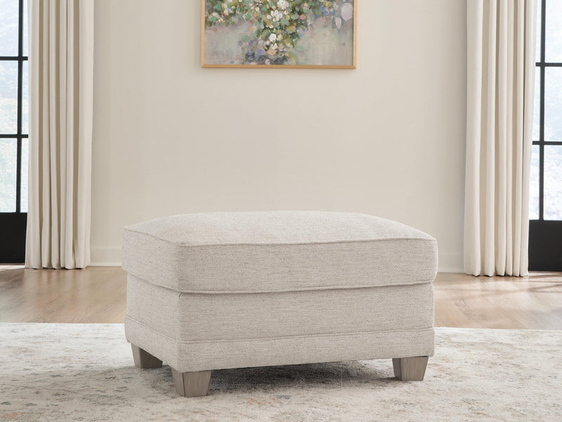 Lockeshart Ottoman