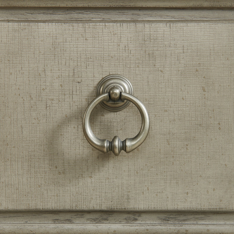 Whit-Ash Panel Bedroom Set in Light Grey