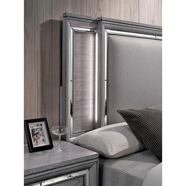 Alanis Queen Bedroom Set