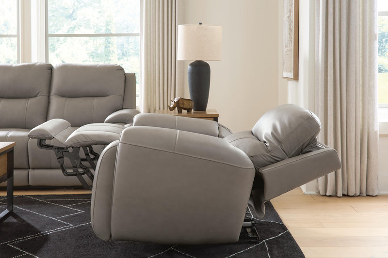Trendsetter Power Reclining Loveseat with Audio Seating