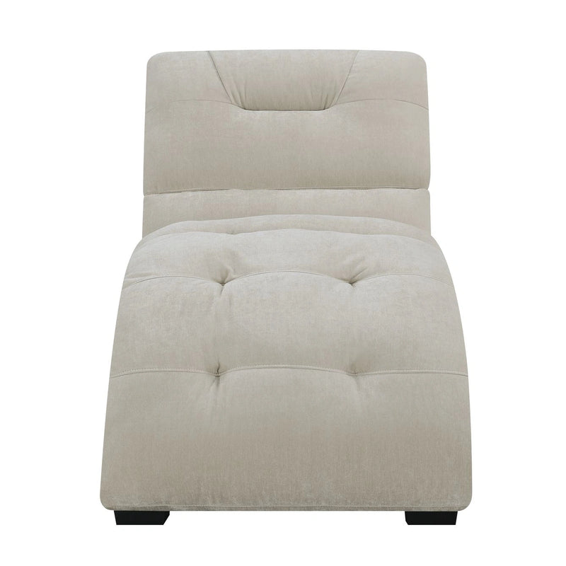 Dominick Chaise in Amigo