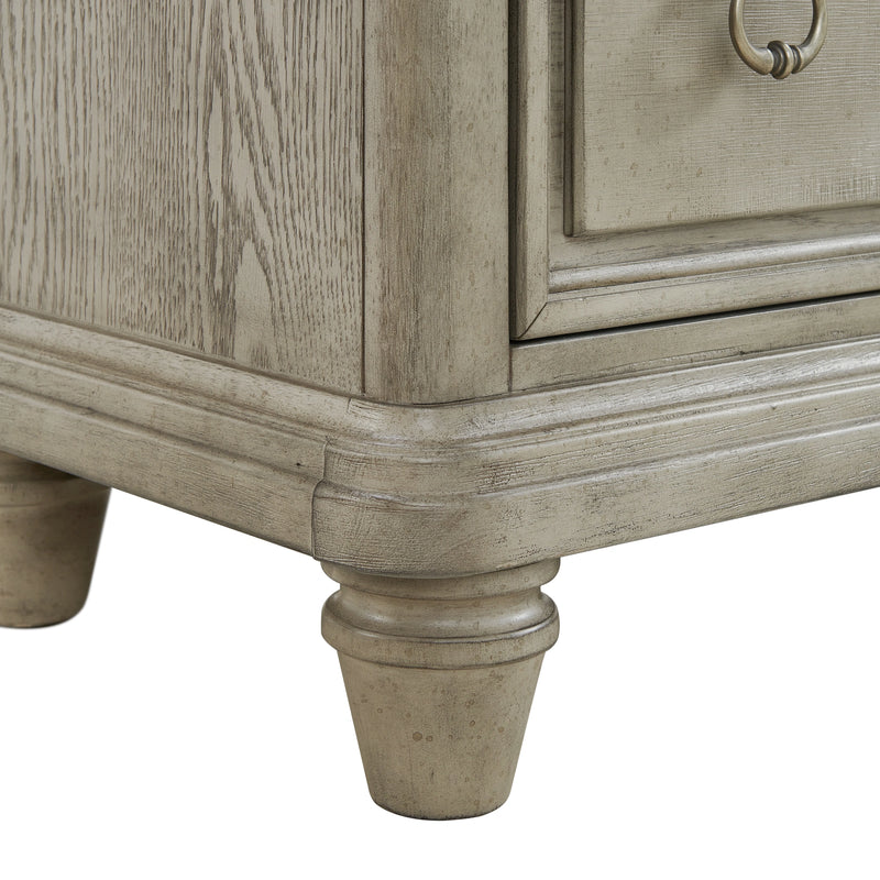 Whit-Ash Panel Bedroom Set in Light Grey