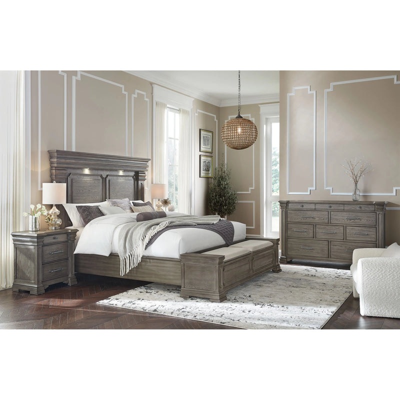 Kings Court Storage Bedroom Set