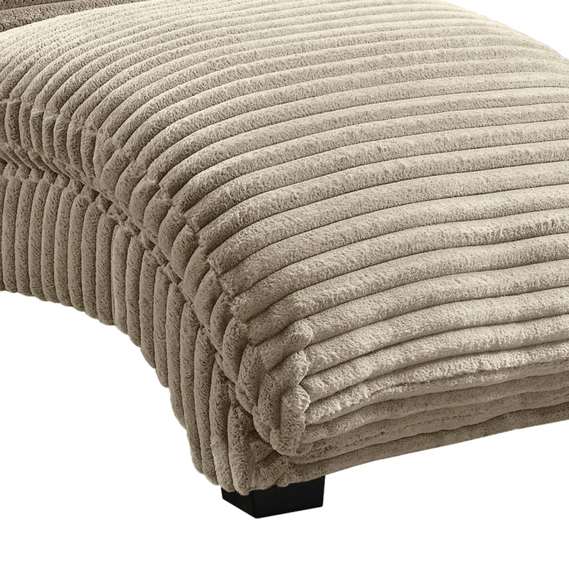 Dominick II Chaise in Masis