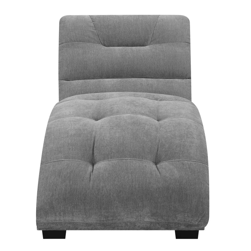 Dominick Chaise in Amigo