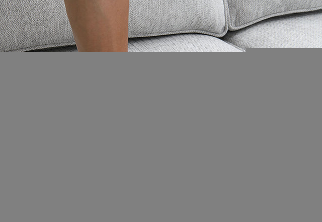 Enea Loveseat